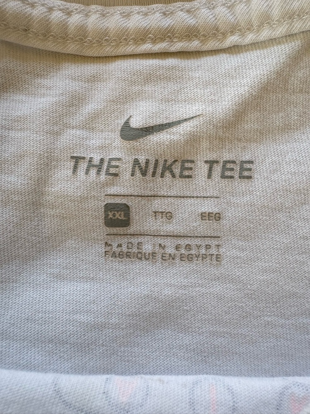 Nike Air Earth T-Shirt White CT6541-100 Beaverton OR Mens Size XXL Made in Egypt - Picture 4 of 13